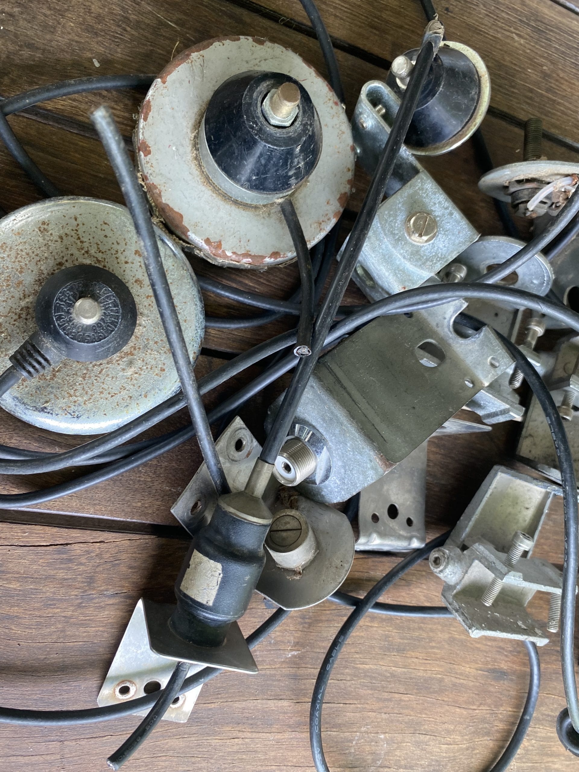 Antenna Bases / Magnetic Mounts - Image 2