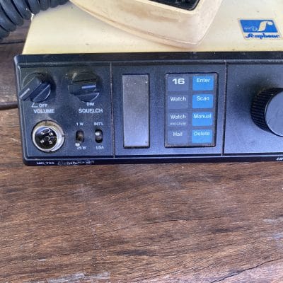 Uniden VHF Marine Radio